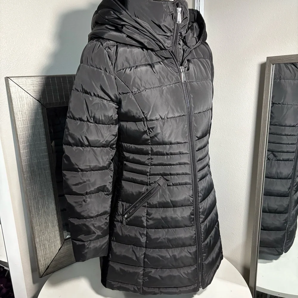 NWT Laundry by Shelli Segal woman’s puffer winter coat, size small - Picture 12 of 15